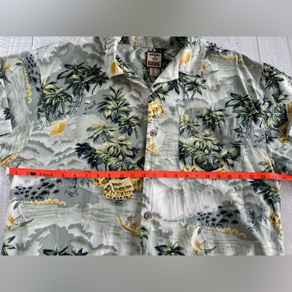 Vintage Tommy Bahama Green and Yellow Casual Button Down Shirt - Picture 6 of 7